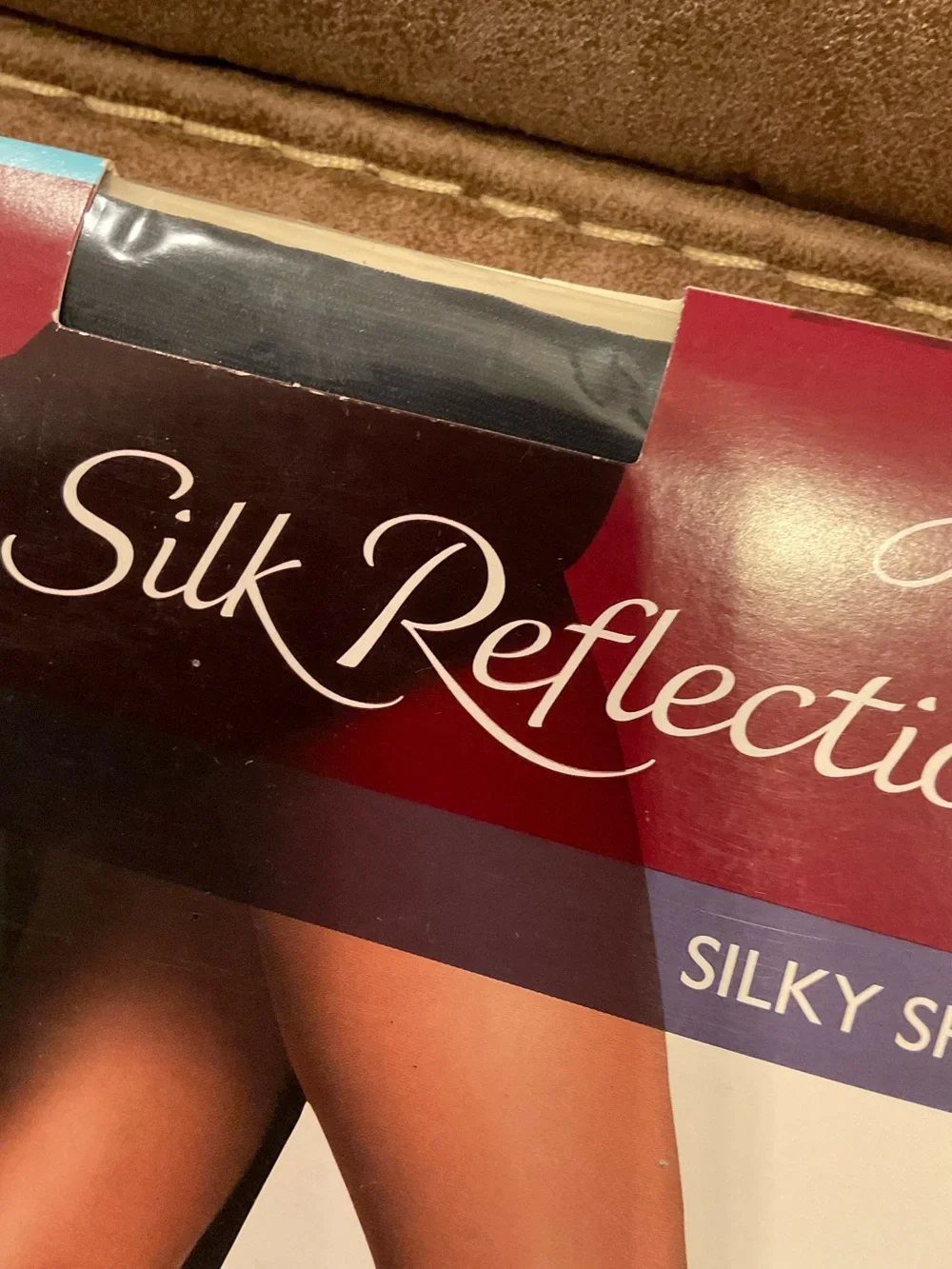Hanes Silk Reflections Classic Navy 717 Hose - CD